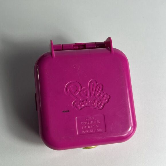 Polly Pocket Compacts Pink & Purple One Figure - Picture 3 of 7